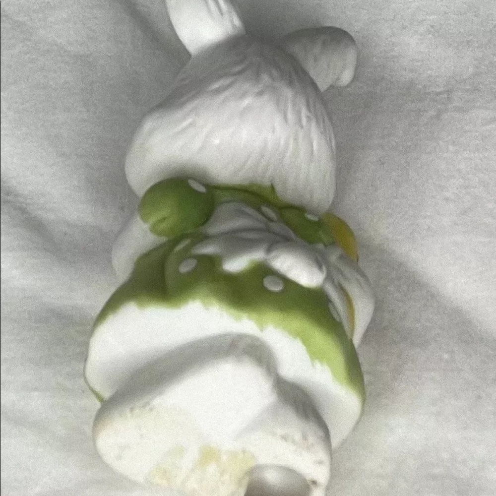 RABBIT Figurine holding a Little Duck. - Picture 5 of 7